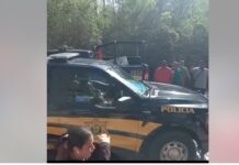 Artisans and locals clash with federal and state authorities over control of commercial spaces in Chichen Itza